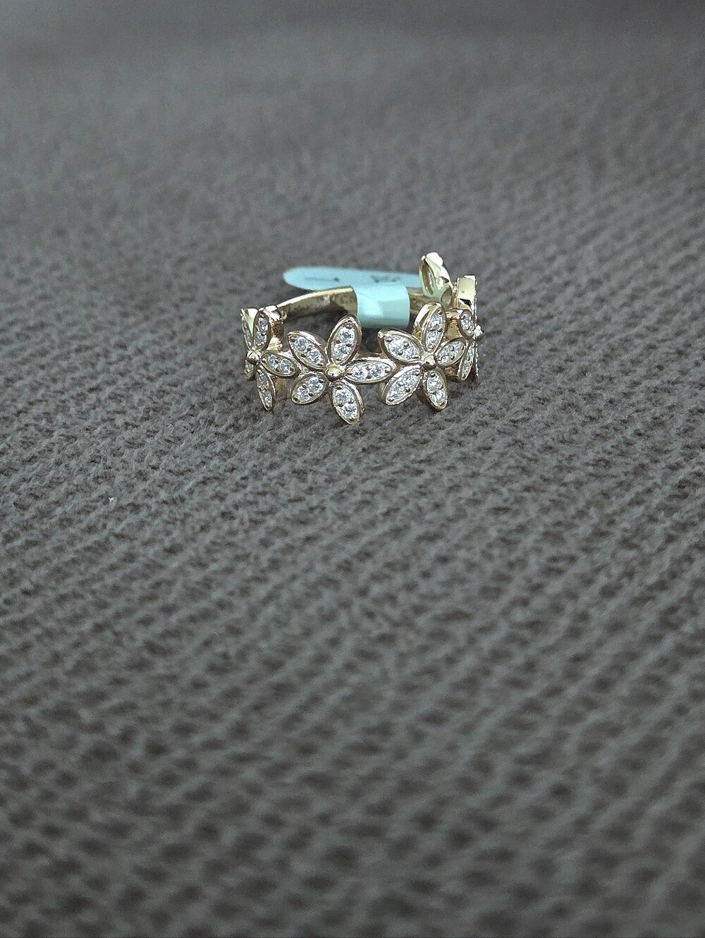 ✨️HP 2X✨️ Ava Ro🚣 Connecting Gold💛 Flowers🌼 Ring💍
